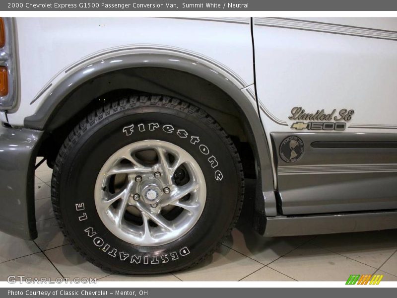 Summit White / Neutral 2000 Chevrolet Express G1500 Passenger Conversion Van