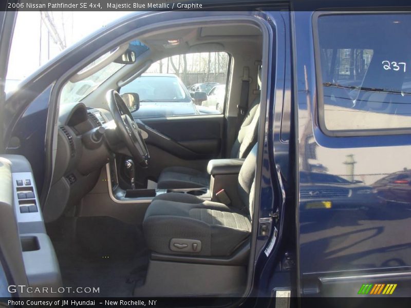 Majestic Blue Metallic / Graphite 2006 Nissan Pathfinder SE 4x4