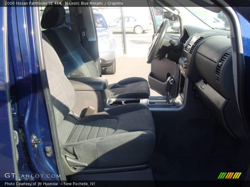 Majestic Blue Metallic / Graphite 2006 Nissan Pathfinder SE 4x4
