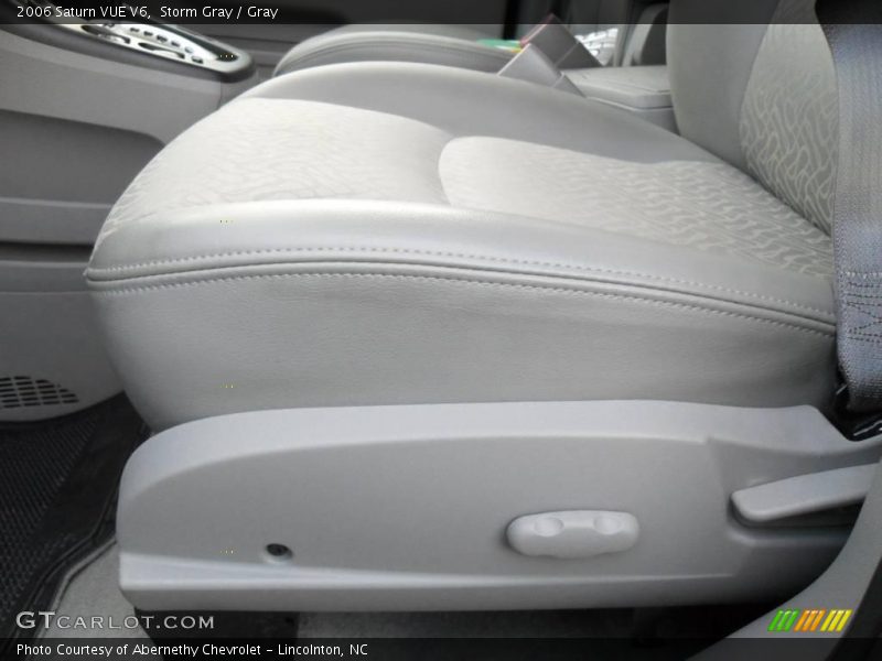 Storm Gray / Gray 2006 Saturn VUE V6