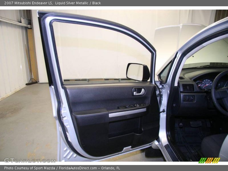 Liquid Silver Metallic / Black 2007 Mitsubishi Endeavor LS