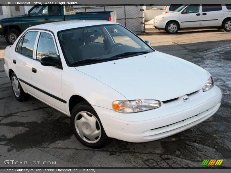 White / Light Neutral 2002 Chevrolet Prizm