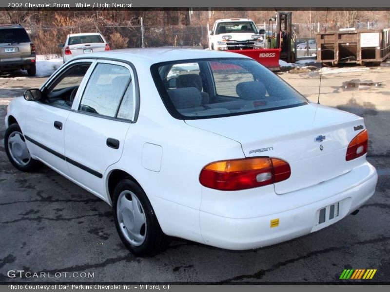 White / Light Neutral 2002 Chevrolet Prizm