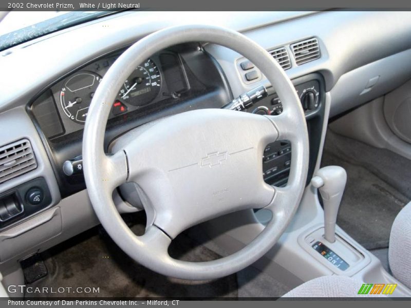 White / Light Neutral 2002 Chevrolet Prizm