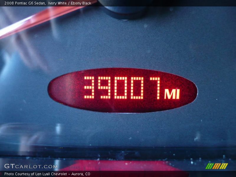 Ivory White / Ebony Black 2008 Pontiac G6 Sedan