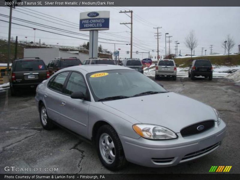 Silver Frost Metallic / Medium/Dark Flint 2007 Ford Taurus SE