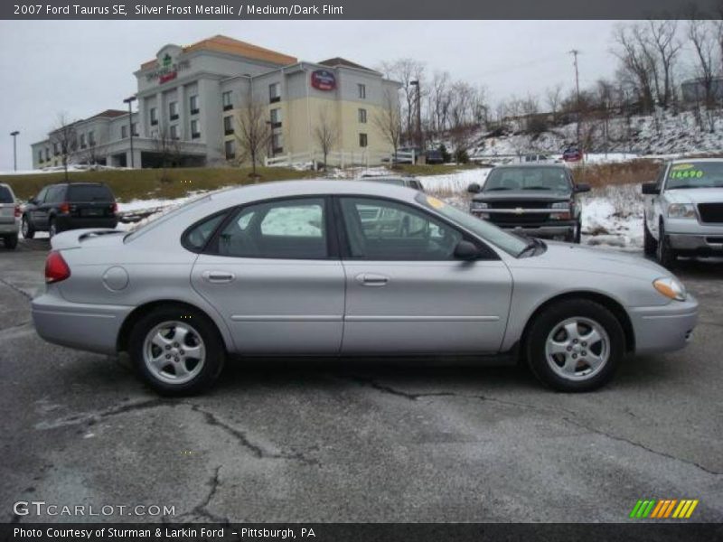 Silver Frost Metallic / Medium/Dark Flint 2007 Ford Taurus SE