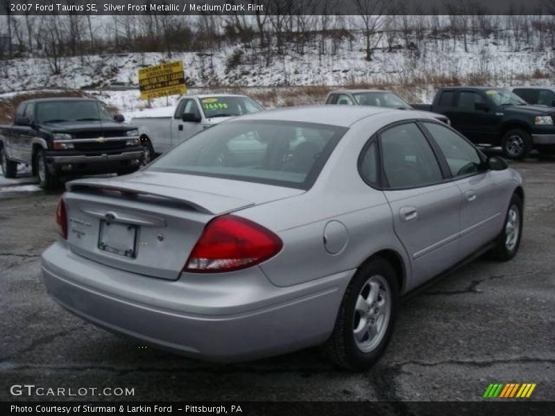 Silver Frost Metallic / Medium/Dark Flint 2007 Ford Taurus SE