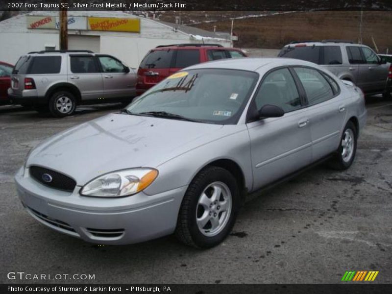 Silver Frost Metallic / Medium/Dark Flint 2007 Ford Taurus SE