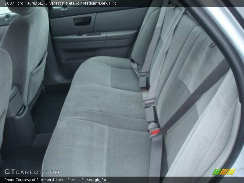 Silver Frost Metallic / Medium/Dark Flint 2007 Ford Taurus SE