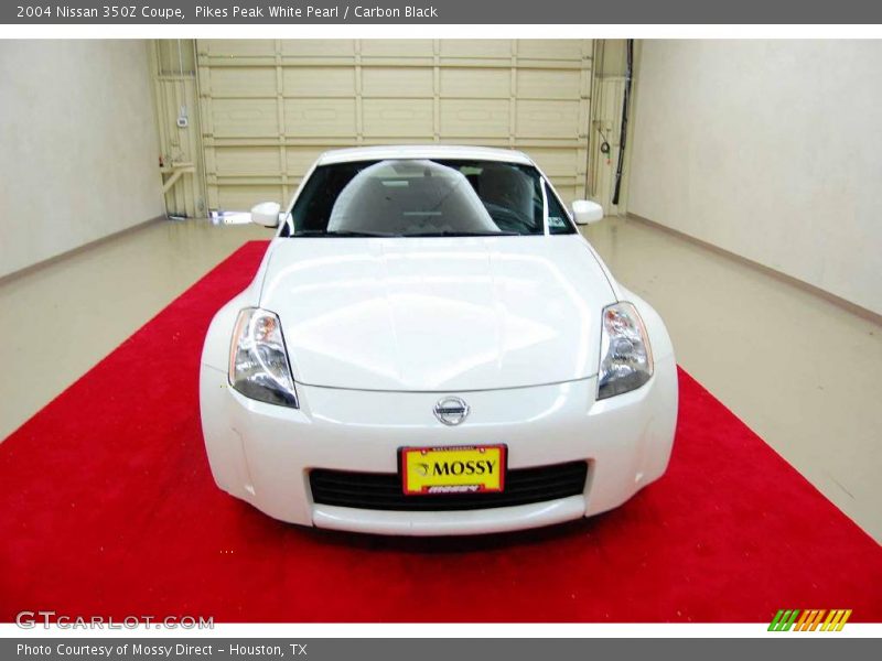 Pikes Peak White Pearl / Carbon Black 2004 Nissan 350Z Coupe