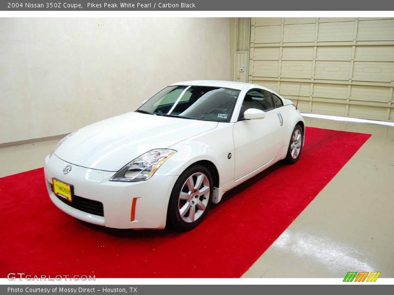 Pikes Peak White Pearl / Carbon Black 2004 Nissan 350Z Coupe