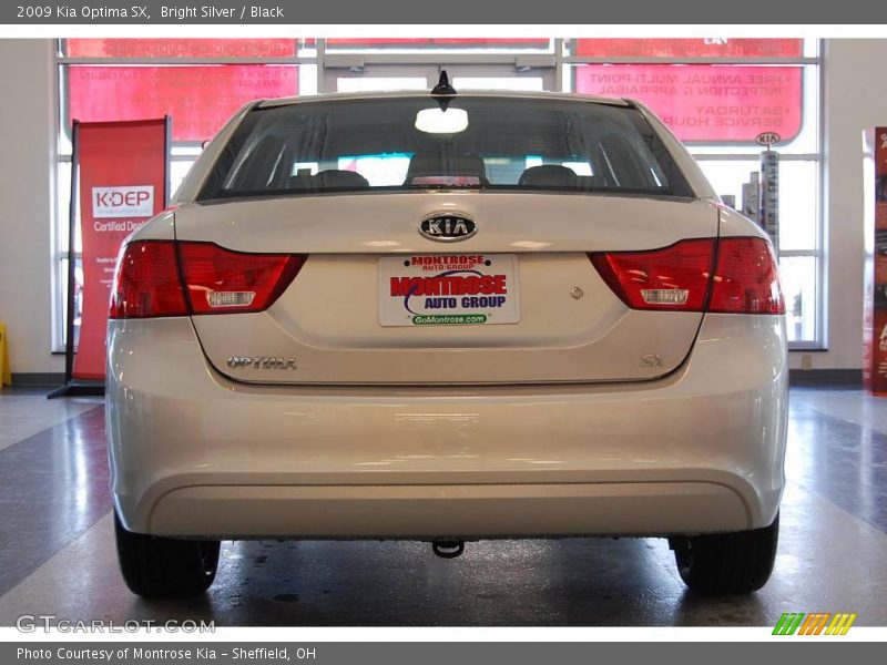 Bright Silver / Black 2009 Kia Optima SX