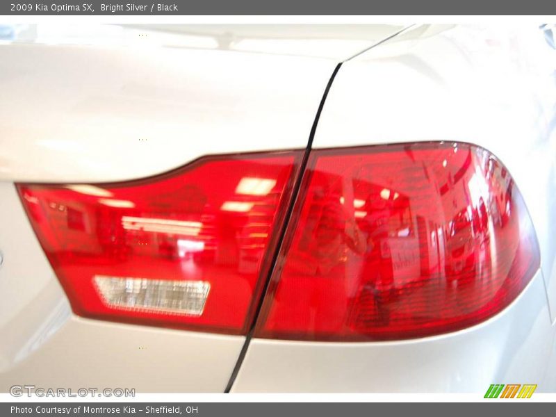 Bright Silver / Black 2009 Kia Optima SX