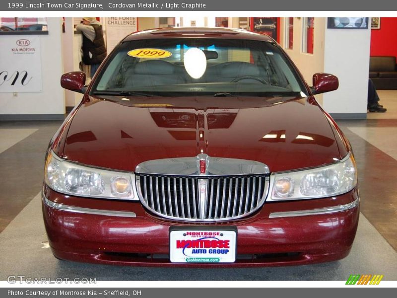 Cordovan Metallic / Light Graphite 1999 Lincoln Town Car Signature