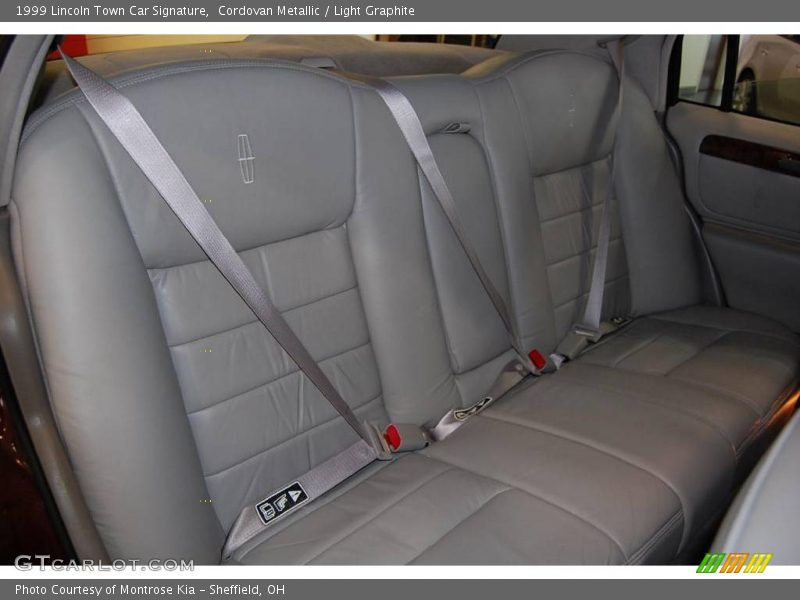 Cordovan Metallic / Light Graphite 1999 Lincoln Town Car Signature