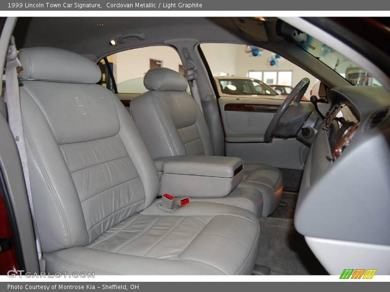 Cordovan Metallic / Light Graphite 1999 Lincoln Town Car Signature