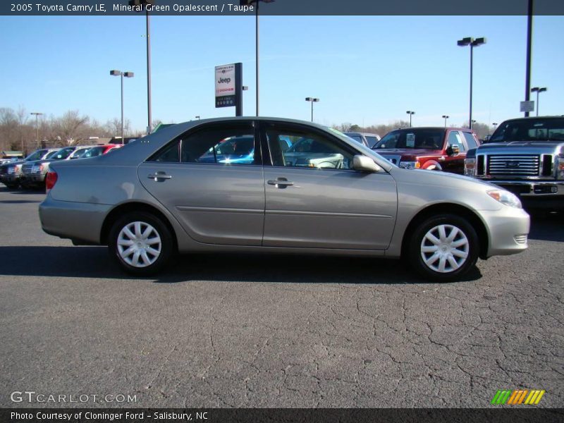 Mineral Green Opalescent / Taupe 2005 Toyota Camry LE