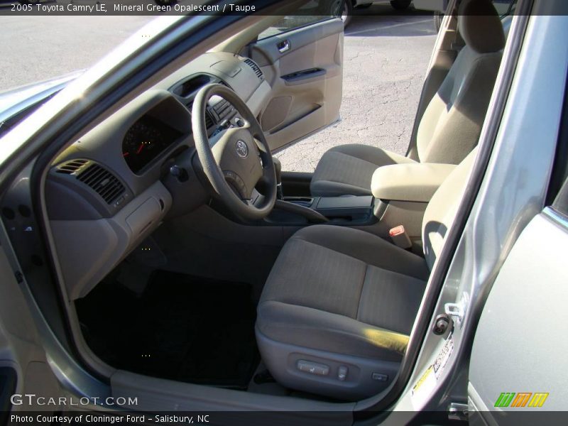 Mineral Green Opalescent / Taupe 2005 Toyota Camry LE