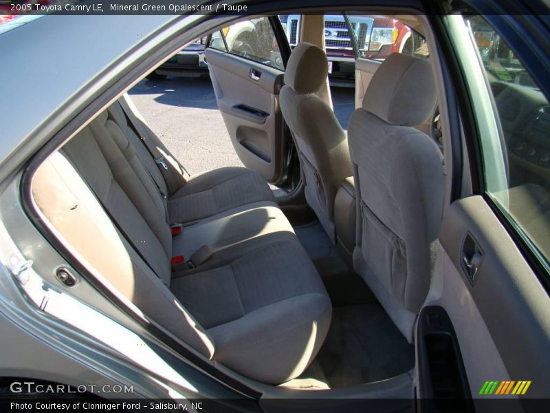 Mineral Green Opalescent / Taupe 2005 Toyota Camry LE