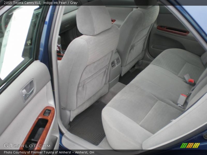 Indigo Ink Pearl / Gray 2005 Toyota Camry XLE