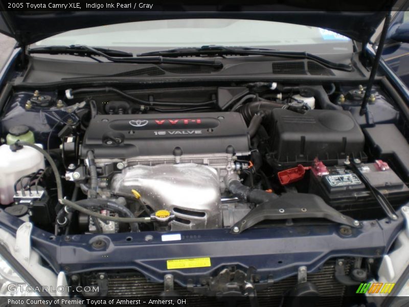 Indigo Ink Pearl / Gray 2005 Toyota Camry XLE