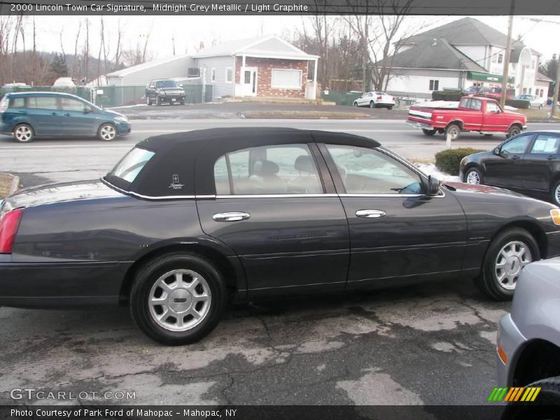 Midnight Grey Metallic / Light Graphite 2000 Lincoln Town Car Signature