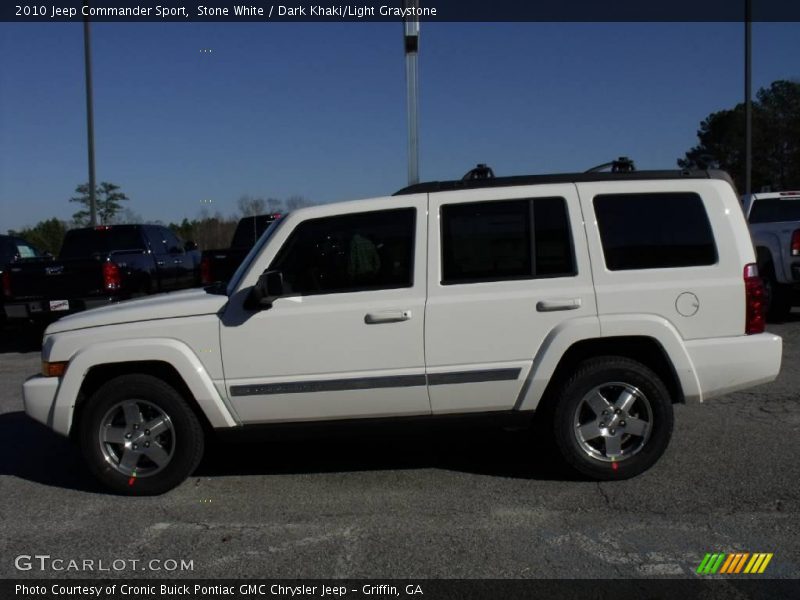 Stone White / Dark Khaki/Light Graystone 2010 Jeep Commander Sport