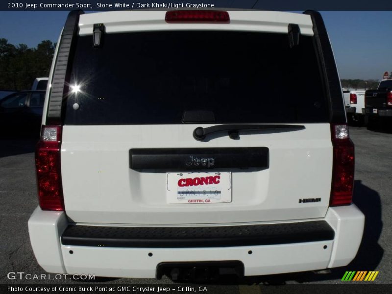 Stone White / Dark Khaki/Light Graystone 2010 Jeep Commander Sport