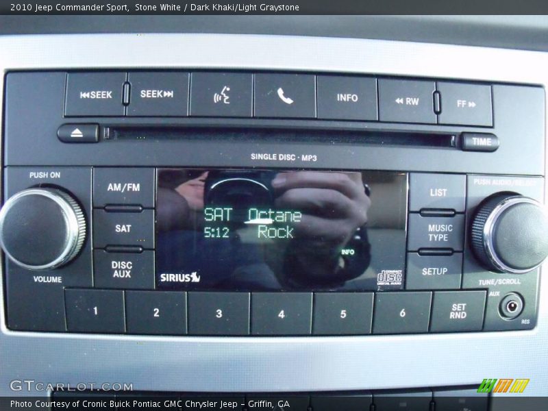 Stone White / Dark Khaki/Light Graystone 2010 Jeep Commander Sport