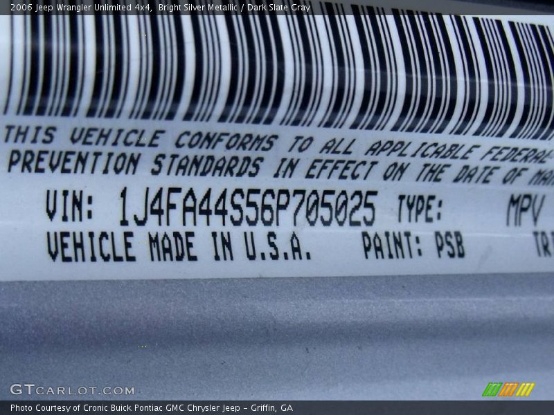 Bright Silver Metallic / Dark Slate Gray 2006 Jeep Wrangler Unlimited 4x4