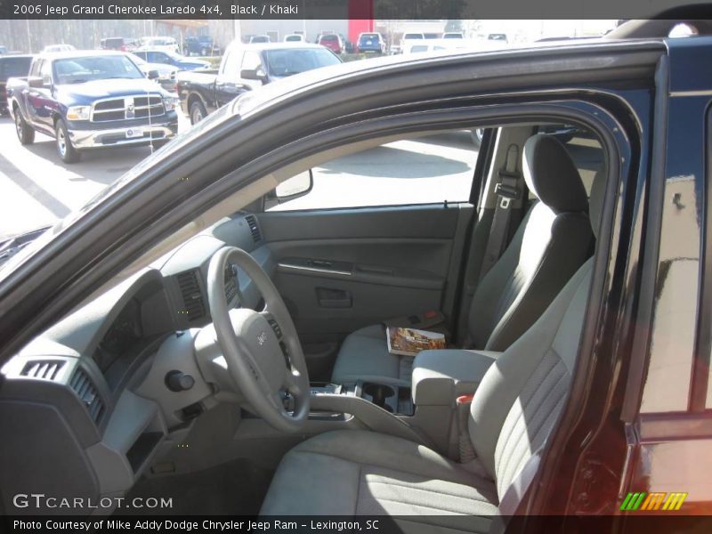 Black / Khaki 2006 Jeep Grand Cherokee Laredo 4x4
