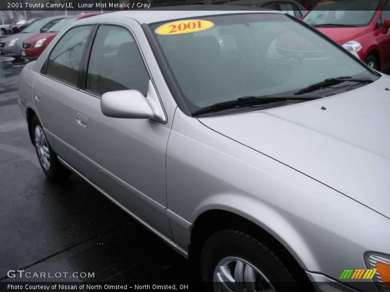 Lunar Mist Metallic / Gray 2001 Toyota Camry LE