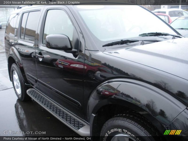 Super Black / Graphite 2009 Nissan Pathfinder SE 4x4