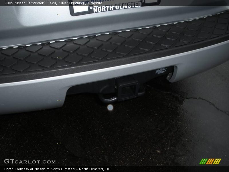 Silver Lightning / Graphite 2009 Nissan Pathfinder SE 4x4