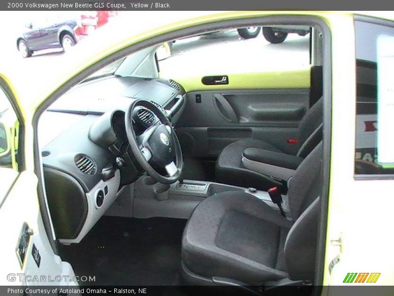 Yellow / Black 2000 Volkswagen New Beetle GLS Coupe