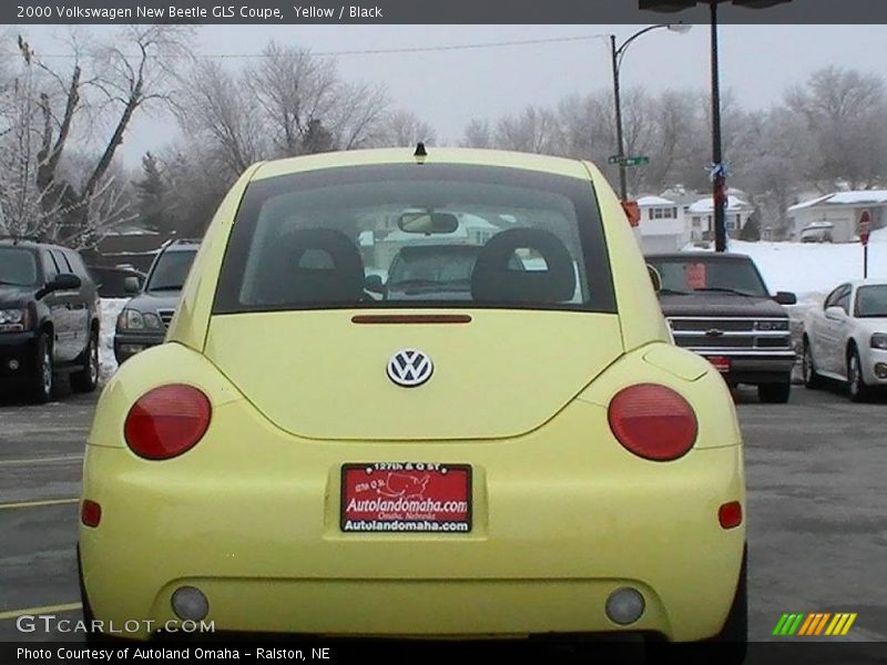 Yellow / Black 2000 Volkswagen New Beetle GLS Coupe