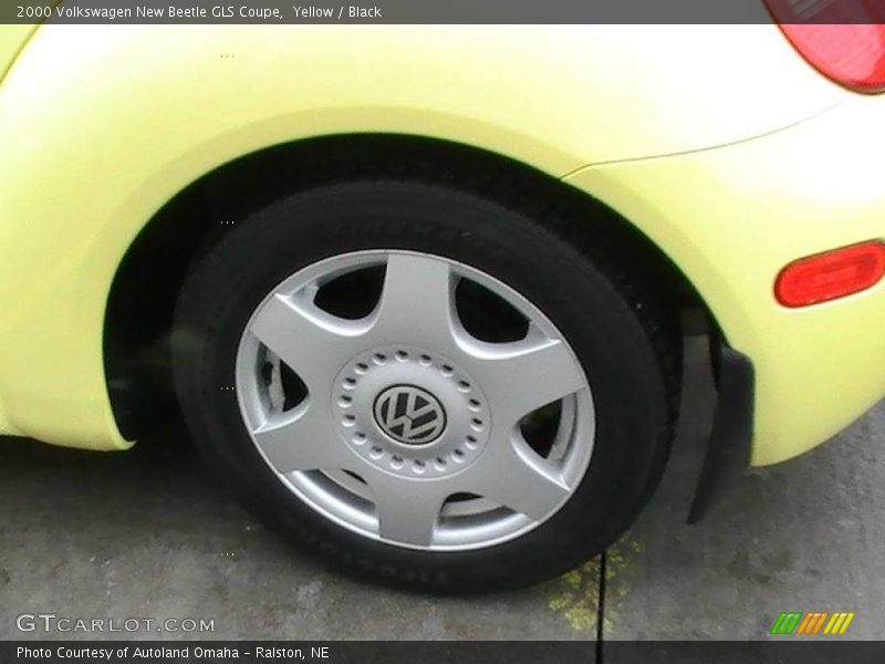 Yellow / Black 2000 Volkswagen New Beetle GLS Coupe