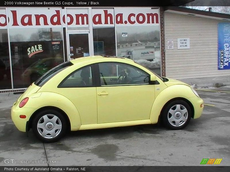 Yellow / Black 2000 Volkswagen New Beetle GLS Coupe