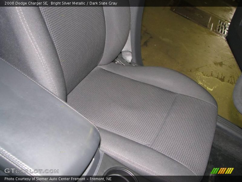 Bright Silver Metallic / Dark Slate Gray 2008 Dodge Charger SE