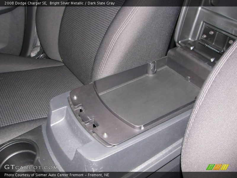 Bright Silver Metallic / Dark Slate Gray 2008 Dodge Charger SE