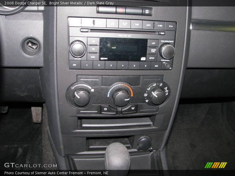 Bright Silver Metallic / Dark Slate Gray 2008 Dodge Charger SE