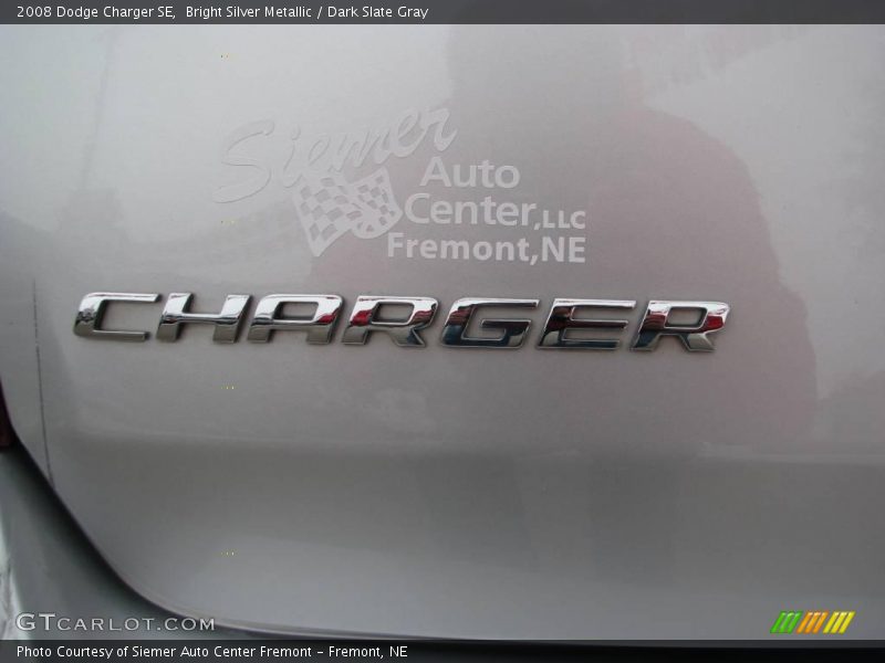 Bright Silver Metallic / Dark Slate Gray 2008 Dodge Charger SE