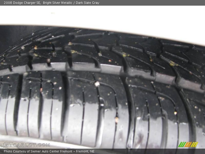 Bright Silver Metallic / Dark Slate Gray 2008 Dodge Charger SE