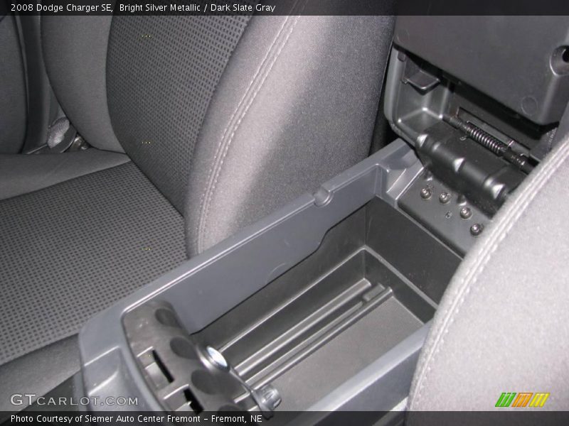 Bright Silver Metallic / Dark Slate Gray 2008 Dodge Charger SE