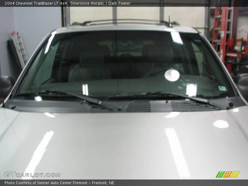 Silverstone Metallic / Dark Pewter 2004 Chevrolet TrailBlazer LT 4x4