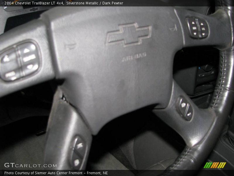 Silverstone Metallic / Dark Pewter 2004 Chevrolet TrailBlazer LT 4x4