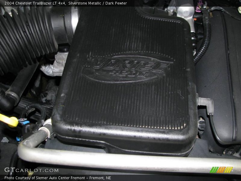 Silverstone Metallic / Dark Pewter 2004 Chevrolet TrailBlazer LT 4x4