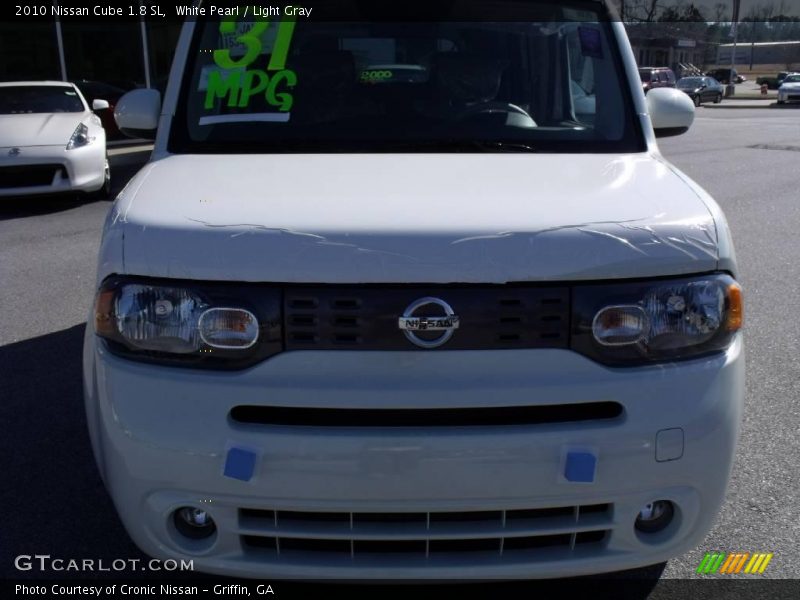 White Pearl / Light Gray 2010 Nissan Cube 1.8 SL