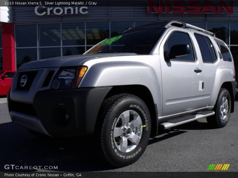 Silver Lightning Metallic / Gray 2010 Nissan Xterra S